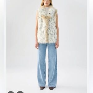 Unreal Fur Rubicon Vest Snow Leopard